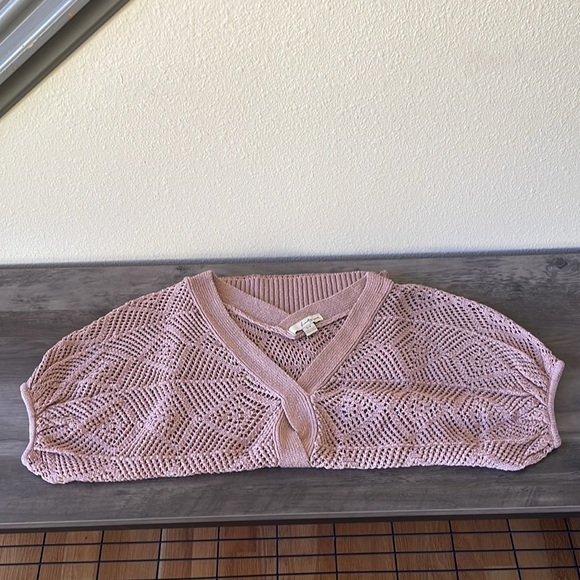 ⭐️Forever 21 V Neck Short Sleeve Dusty Pink Knit Sweater Top Size Small - Picture 12 of 14